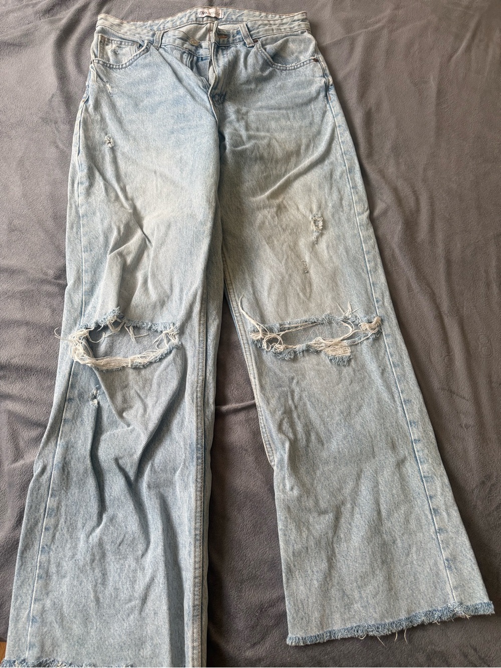 Zara Light Blue Distressed Denim Jeans
